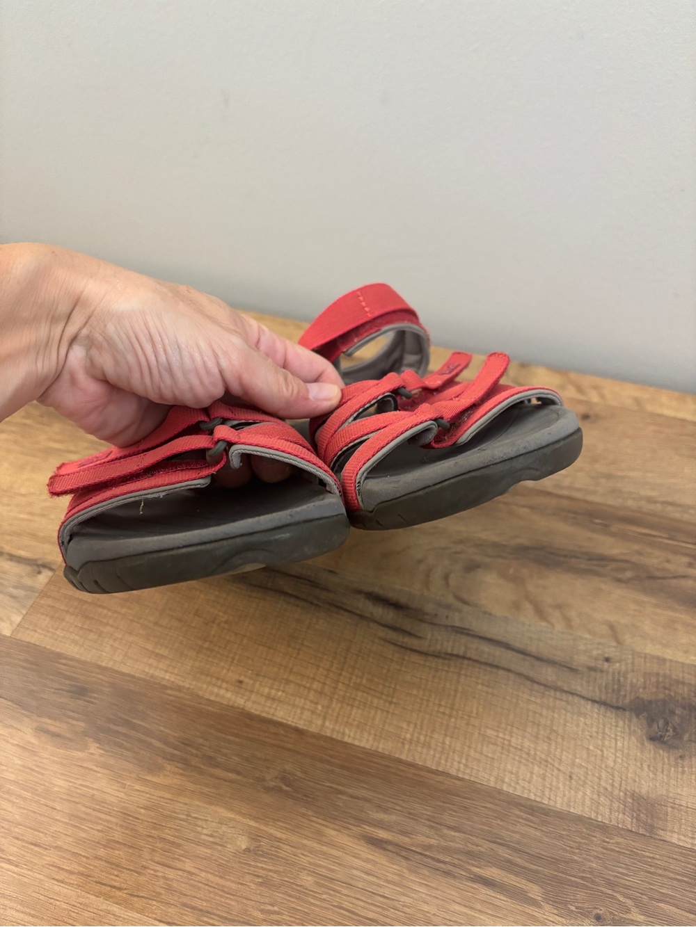Teva Tirra Walking Sandals Red Grey Women’s - Picture 3 of 10